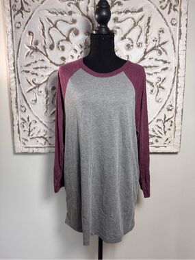 Bella + Canvas L Gray Maroon Raglan 3/4 Sleeve Baseball Tee NWT Soft Tri Blend